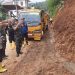Intensitas Curah Hujan Tinggi, Akibatkan Jebolnya Tebing Akses Jalan Provinsi