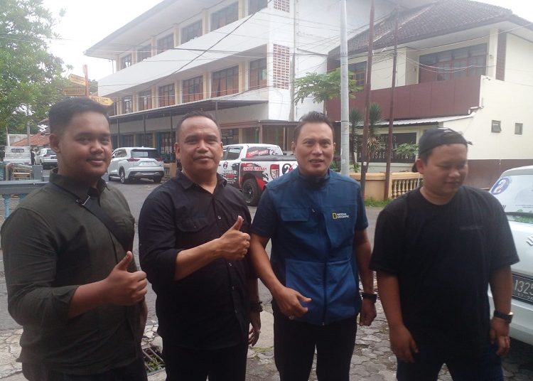 Kemenangan Syakur Amin – Putri Karlina Disambut Jajaran PT. Cikuray Grup dan Solawat Addawami