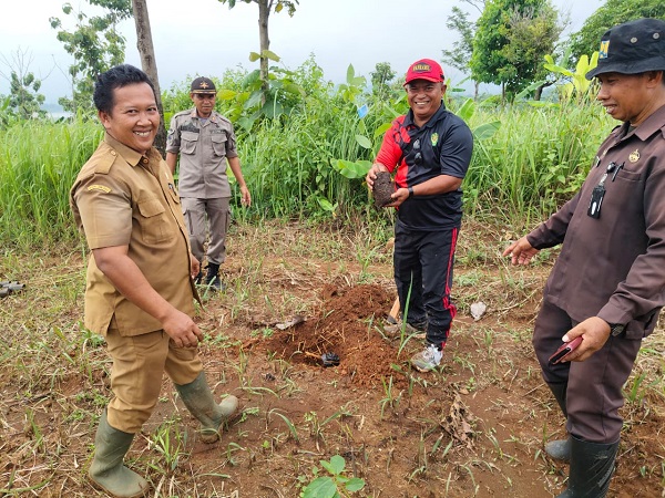 Danramil 1010/ Darmaraja Berharap Program Pelestarian Lingkungan Dapat Mengurangi Pemanasan Global