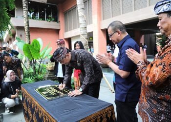 Tingkatkan Kenyamanan dan Aksesibilitas Bandara, JPO I Gusti Ngurah Rai Diresmikan Menko AHY