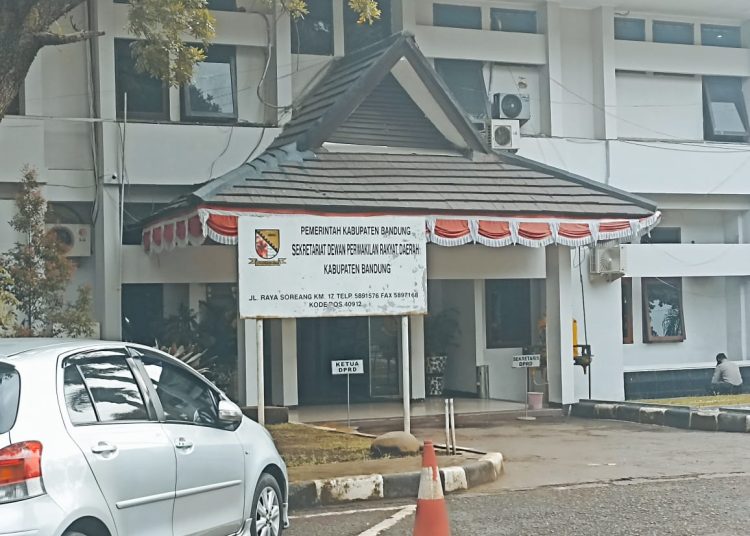 Ironis! Anggota DPRD Kabupaten Bandung ” Pelesiran ” di Tengah Imbauan Presiden Soal Efisiensi Anggaran