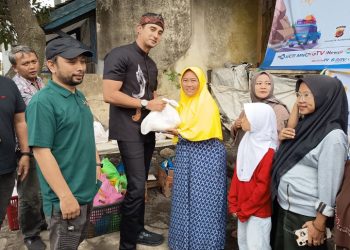 Sinergi untuk Masyarakat: IJTI, Polresta Bandung, dan Ali Syakieb Gelar Aksi Berbagi di Nagreg