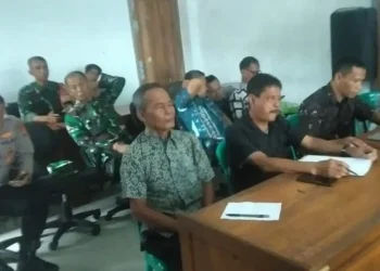 Kades Mekarjaya, Hindari Wartawan Ketika Dikonfirmasi Terkait Audiens Warga
