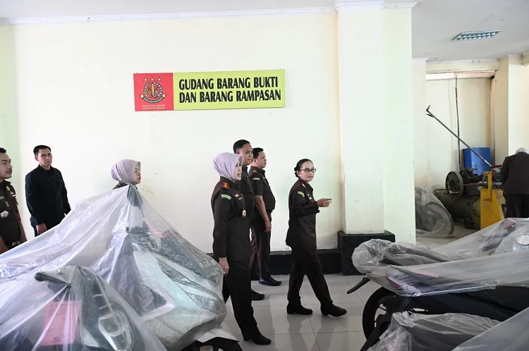 Kajati Jabar Dorong Optimalisasi Penanganan Perkara saat Kunker ke Kejari Bekasi