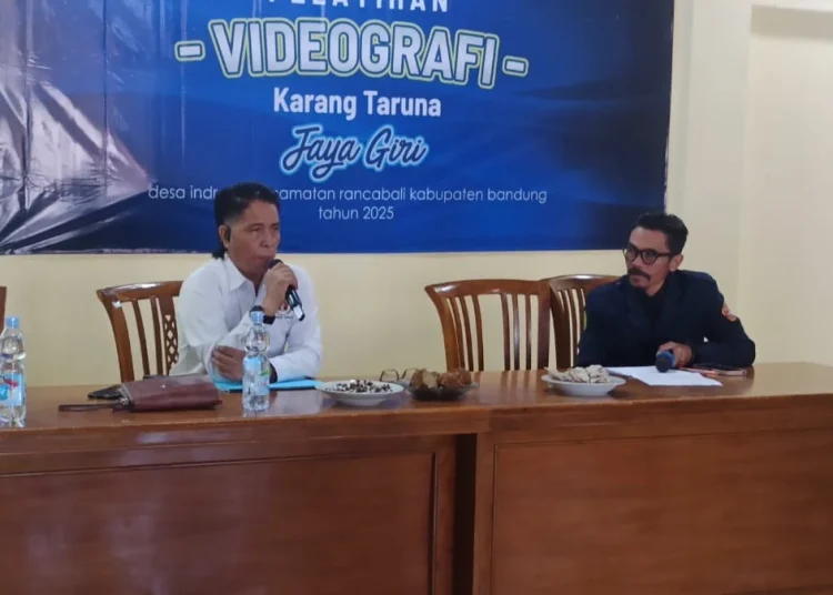 Pelatihan Jurnalistik di Indragiri, H. Awing Ingatkan Pentingnya Etika dan UU Pers