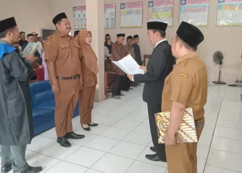 Pelantikan Perangkat Desa Cijulang, Boyke & Mutia Resmi Menjabat