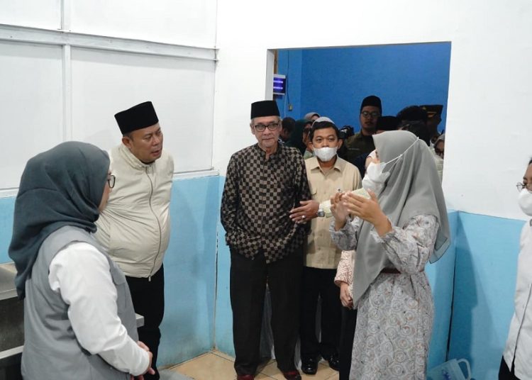 Wakil Ketua DPR RI Tinjau Dapur MBG Garut, Soroti 10 SOP Keamanan Pangan