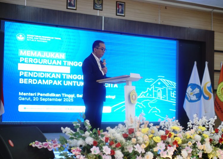 Menteri Pendidikan Tinggi Kunjungi IPI Garut, Tekankan Inovasi Teknologi untuk Daya Saing Bangsa