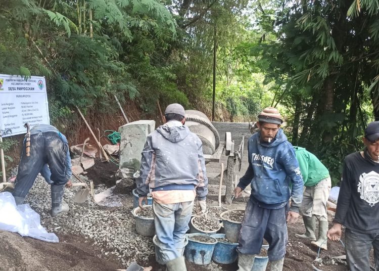 Pembangunan Jalan Desa RW 03 Pasir Awi Diharapkan Jadi Pemicu Kesejahteraan Ekonomi Warga