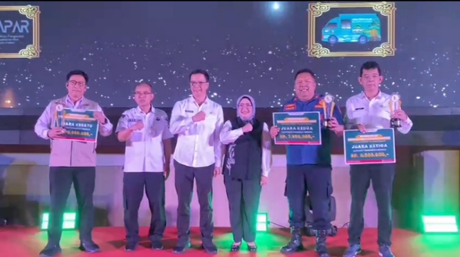 Disdamkar Kabupaten Bandung Juara 2 Kompetisi Inovasi Bandung Bedas 2025 Berkat Aplikasi APAR