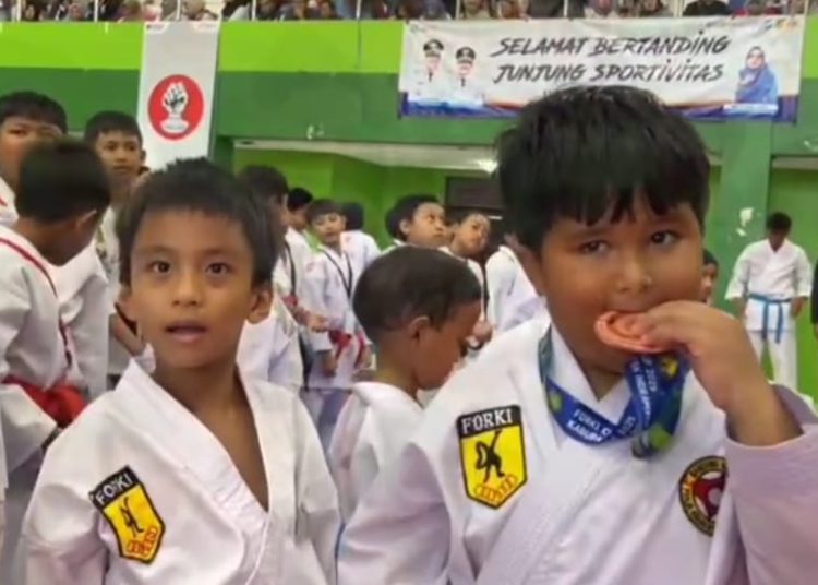 Indramayu Siap Cetak Atlet Nasional, 420 Karateka Muda Bertarung di FORKI CUP Indramayu 2025